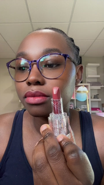 2-in-1 Double Color Changing Matte Lipstick