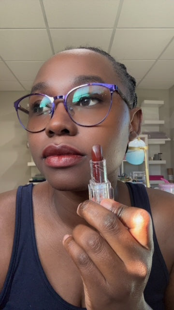 2-in-1 Double Color Changing Matte Lipstick